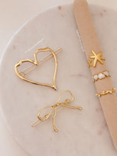 Cargar imagen en el visor de la galería, Aesthetic Hair Clips
