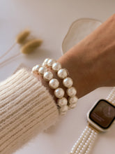 Load image into Gallery viewer, Pearly Beaded Bracelet
